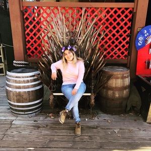 Meet your Posher, Melisa